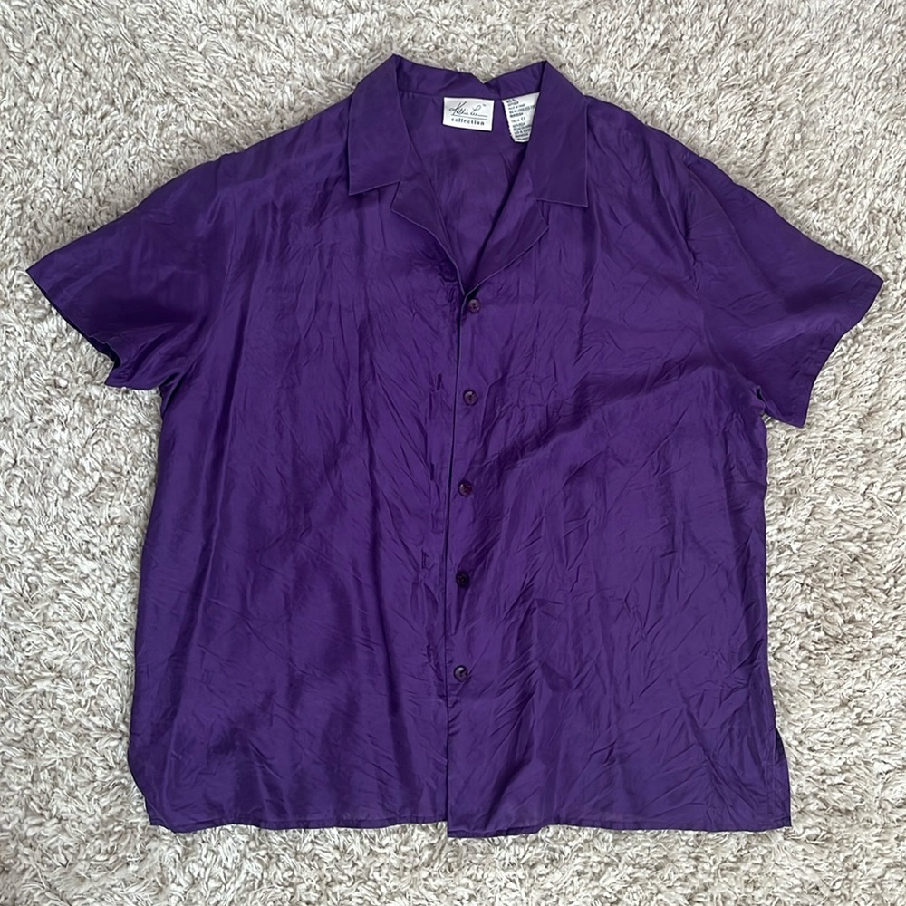 SILK BUTTON DOWN TEE